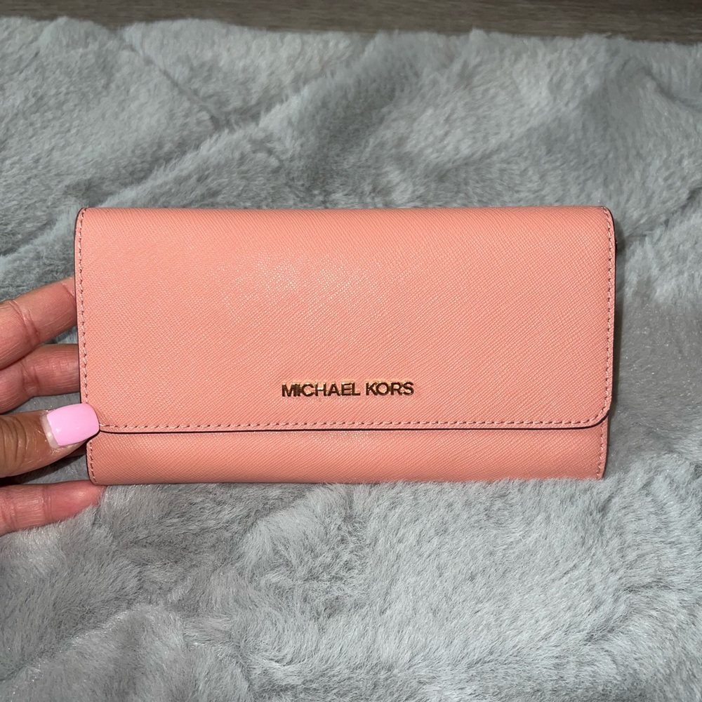 Michael Kors Pink Wallet